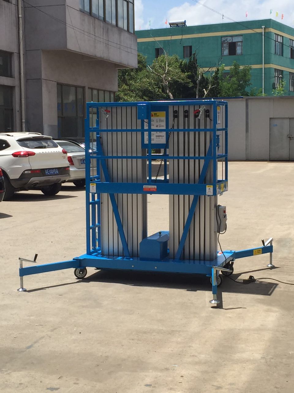 雙桅鋁合金高空作業(yè)平臺 雙桅鋁合金高空作業(yè)平臺